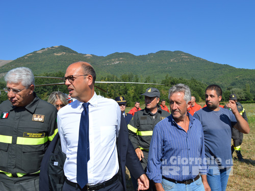 Terremoto, Alfano arriva a Cittareale per perlustrare le zone terremotate