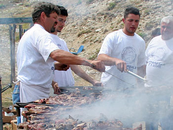 Rubano le griglie per la cottura delle braciole, sventato il furto alla Pro Loco