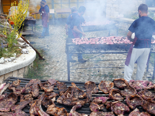 Domani la Sagra della braciola targata cinquantasette